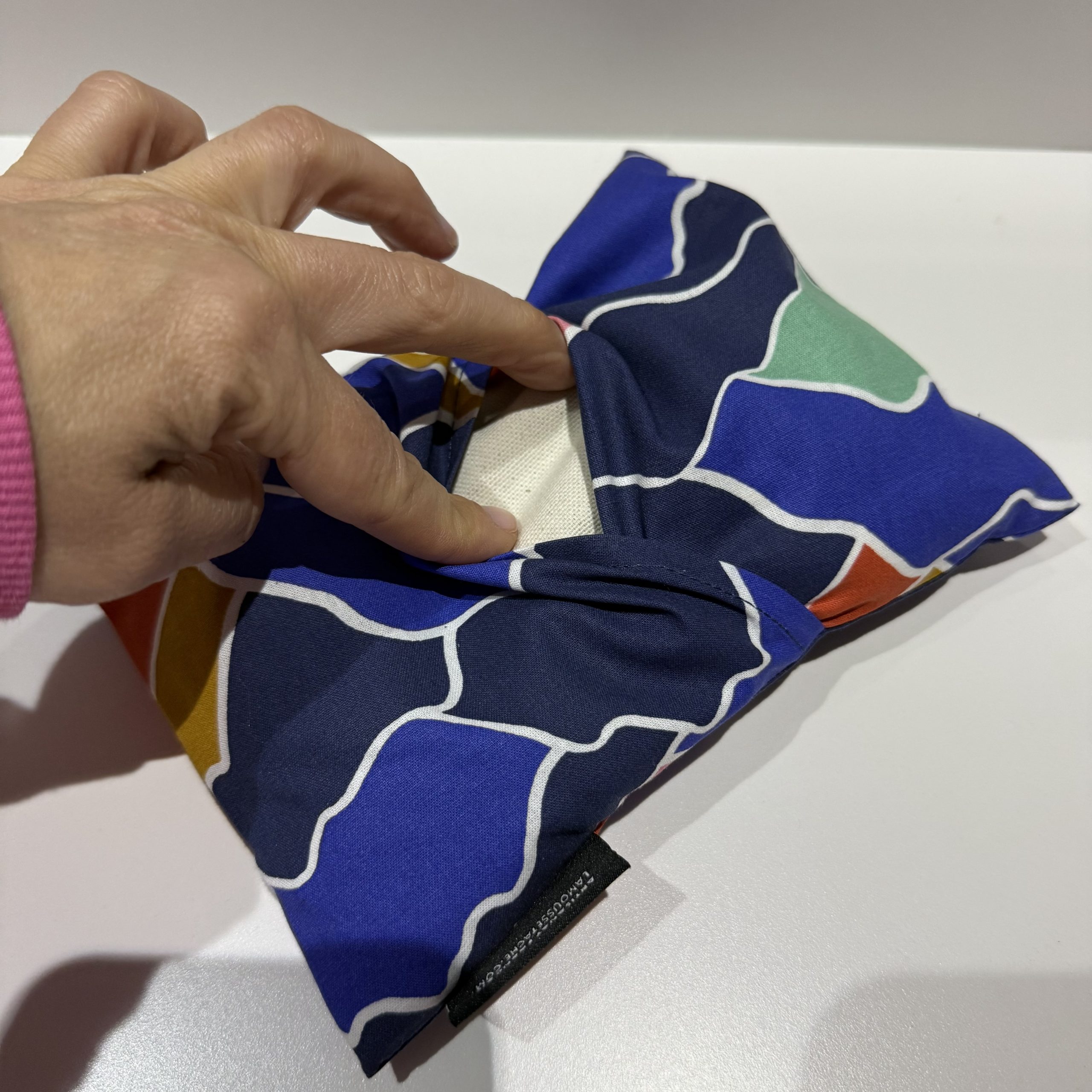 etite Bouillotte sèche naturelle graines de lin bio "Relief"